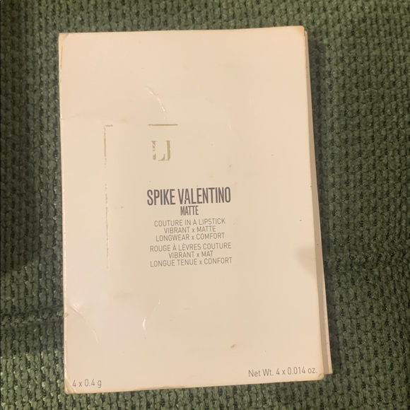 Authentic Valentino Spike Matte Lip Color Lipstick Card; 4x0.4g, fair conditoon - Picture 2 of 2